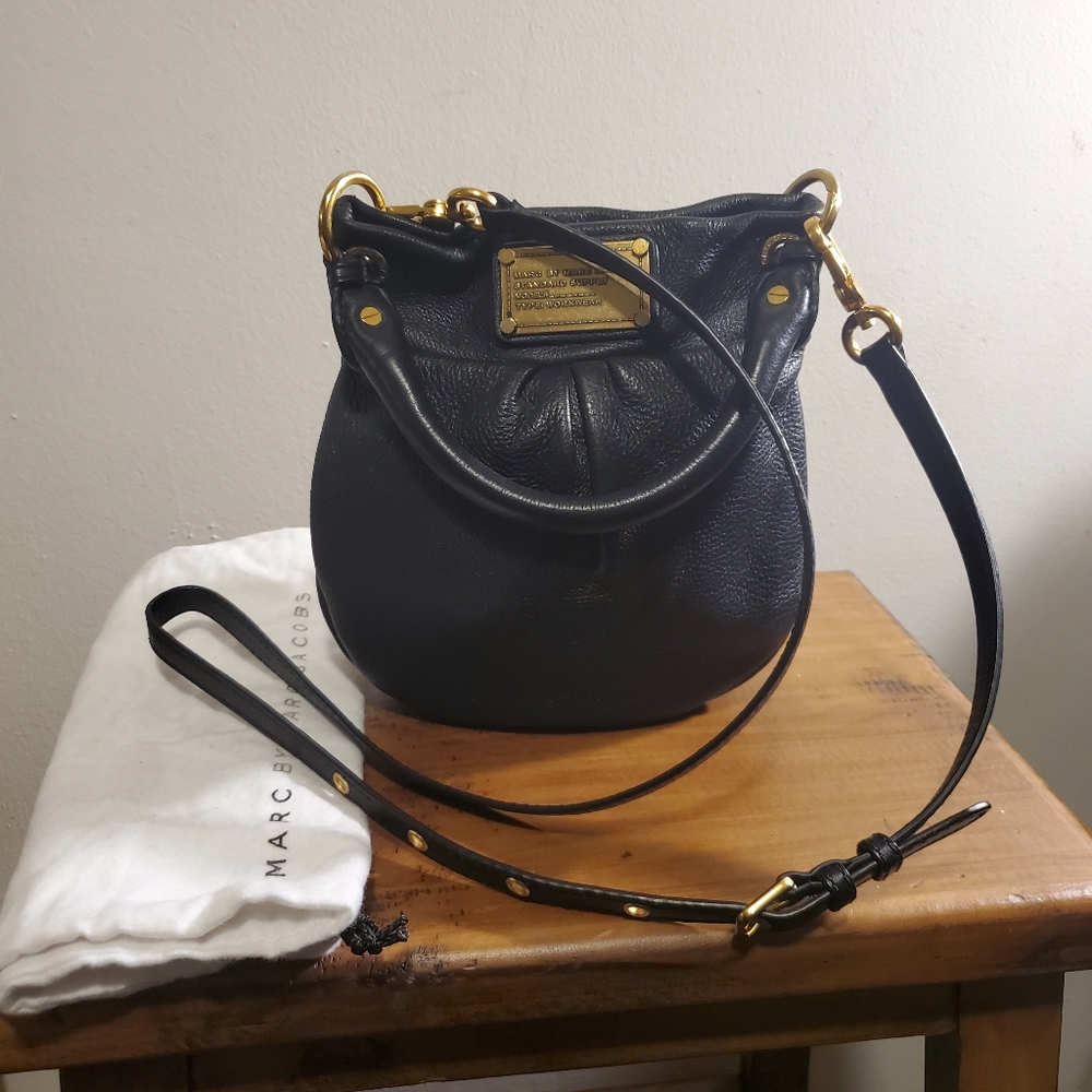 Marc by Marc Jacobs Black Leather Small Shoulder Crossbody Handbag EUC
